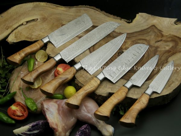 Artisan Crafted Damascus Knives